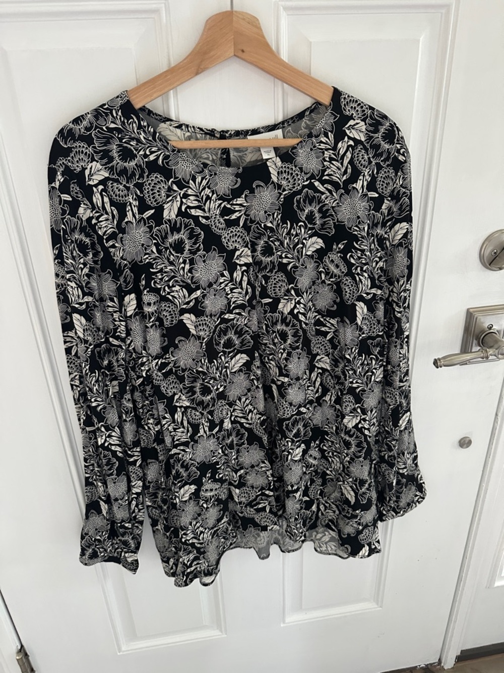 J. Jill Black Long-Sleeve Floral Print Top